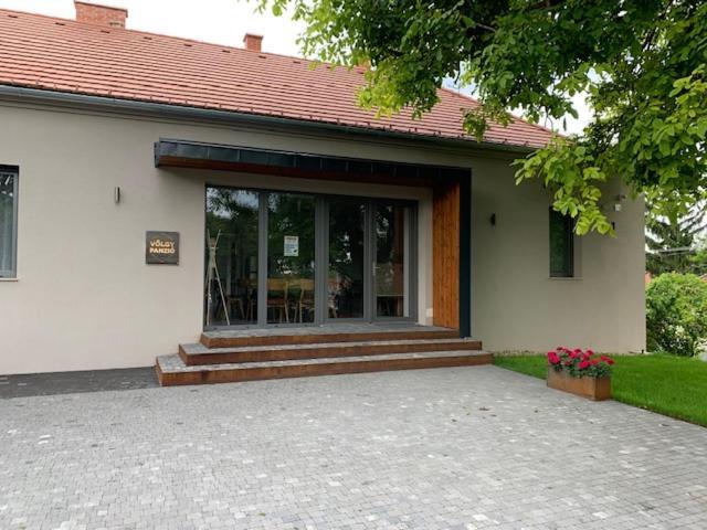 Voelgy Vendeghaz Hotel Etyek Bagian luar foto