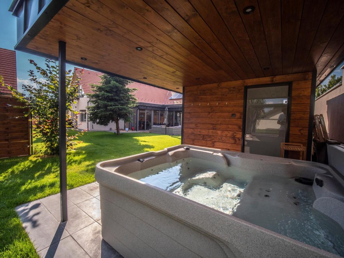 Voelgy Vendeghaz Hotel Etyek Bagian luar foto